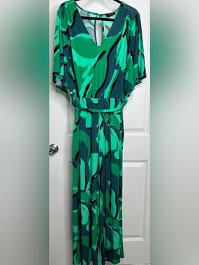 NWT Lane Bryant Green Abstract Print Flutter Sleeve Jersey Jumpsuit Size 22/24